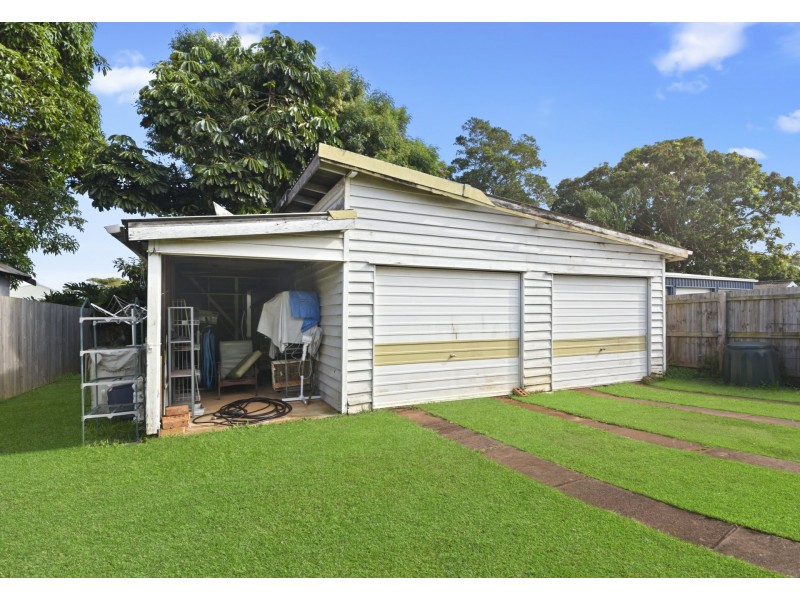 75 Victoria Avenue, Woody Point QLD 4019