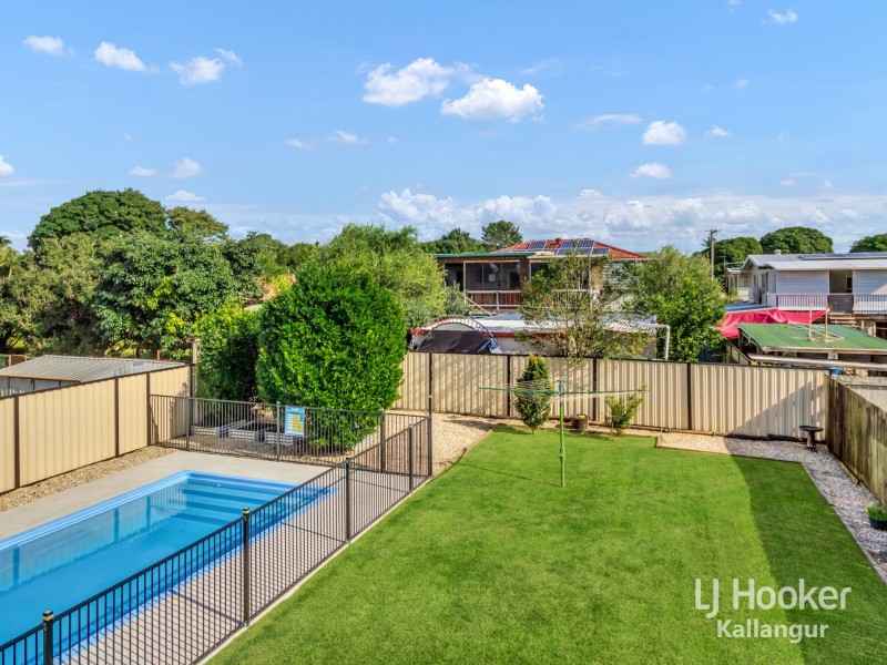 33 Andrew Street, Kallangur QLD 4503