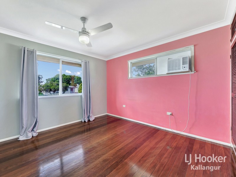 33 Andrew Street, Kallangur QLD 4503