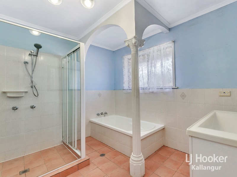 33 Andrew Street, Kallangur QLD 4503