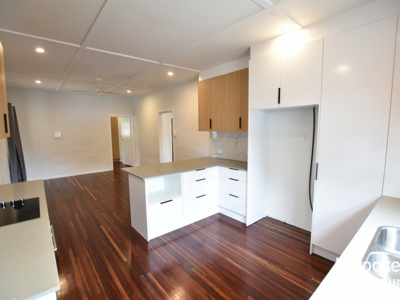 22 The Crescent, Kallangur QLD 4503