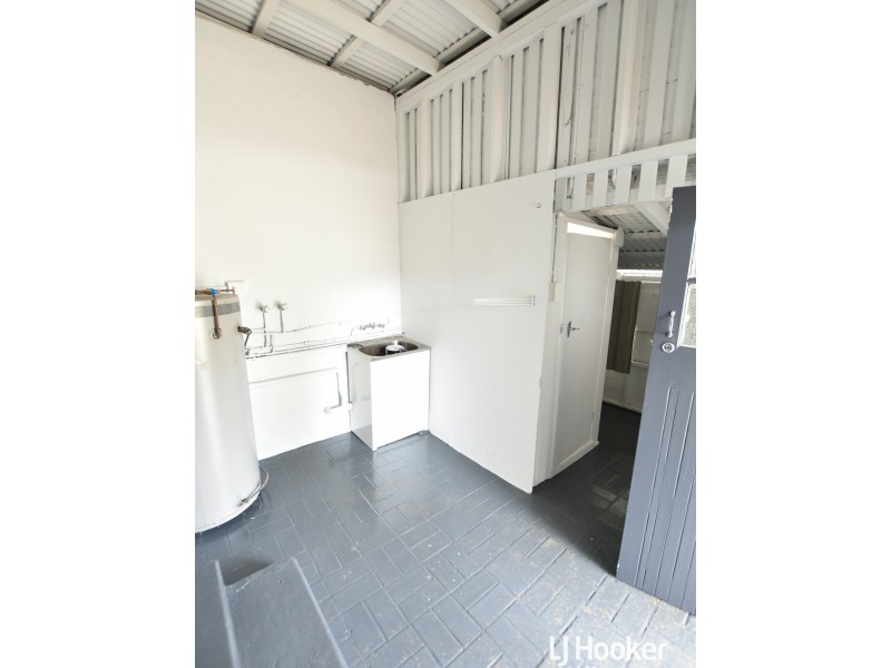 22 The Crescent, Kallangur QLD 4503