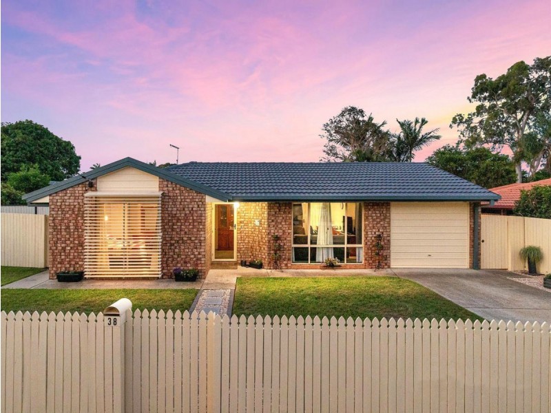 38 Rosebrook Street, Kallangur QLD 4503