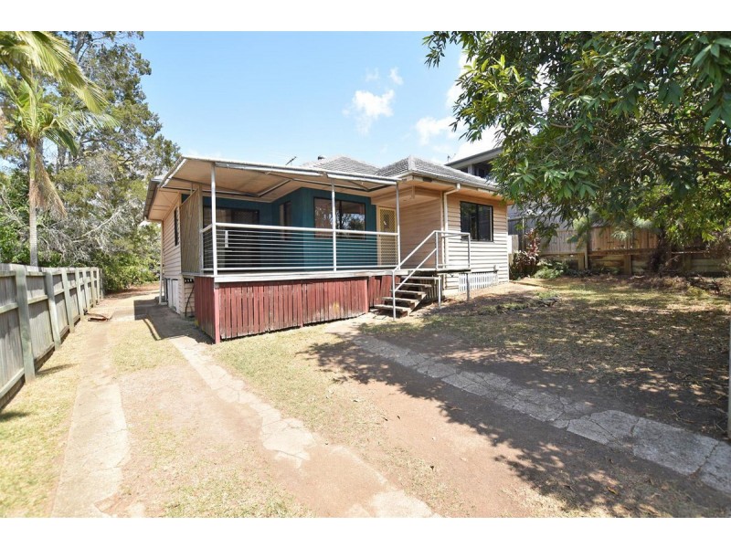 5 Young Street, Petrie QLD 4502