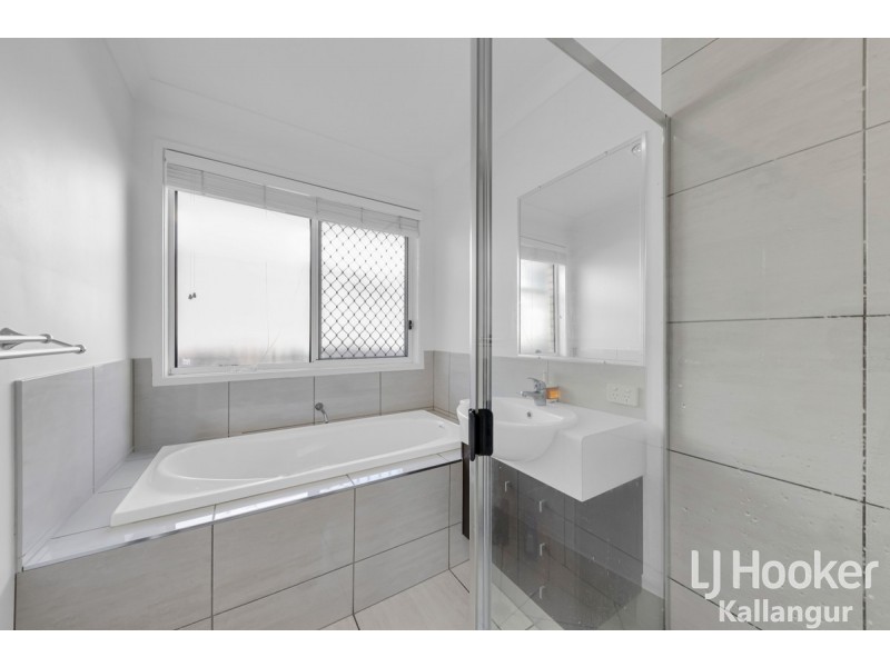 2A Macs Lane, Kallangur QLD 4503