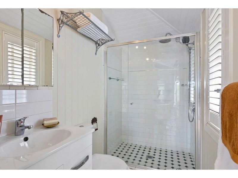 46 Cotton Street, Shorncliffe QLD 4017