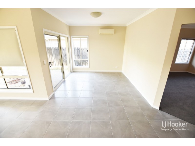 19 Wallaroo Circuit, North Lakes QLD 4509