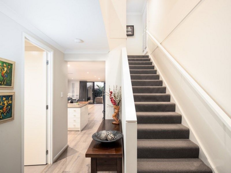 14 Holman Street, Mango Hill QLD 4509