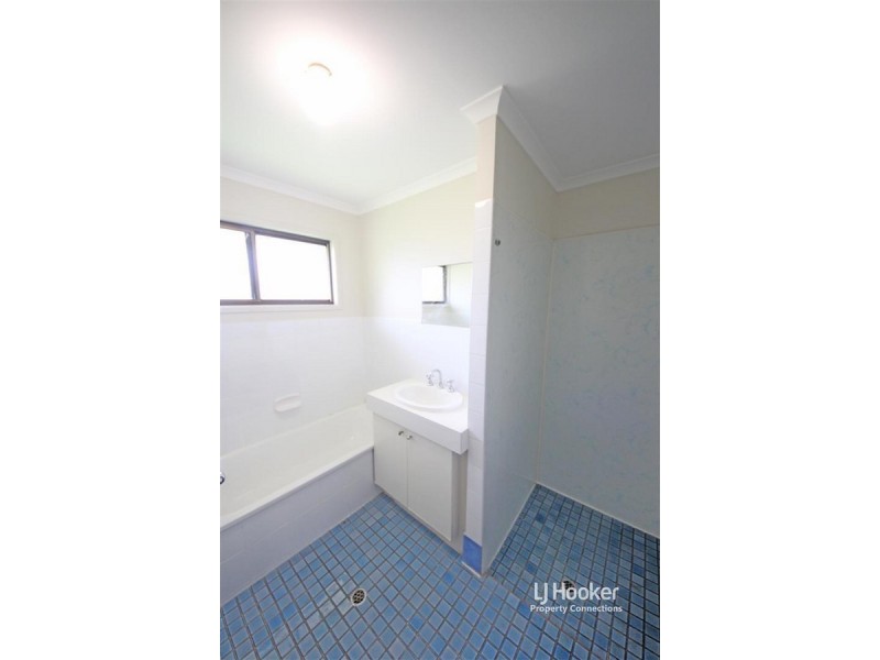 10 Sheaves Road, Kallangur QLD 4503