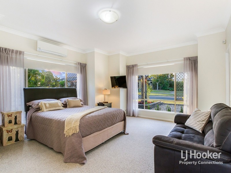 8 Redcedar Street, North Lakes QLD 4509