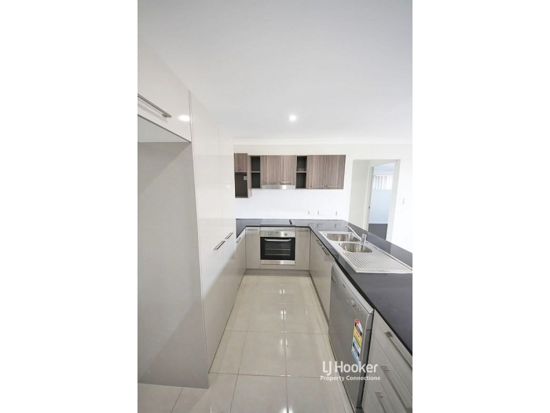 2 Leigh Crescent, Dakabin QLD 4503