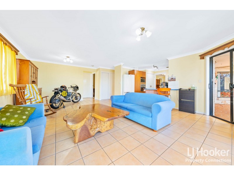 18 Vibrant Court, Dakabin QLD 4503