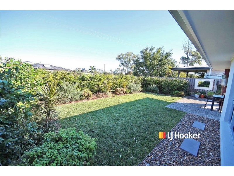 25 Honeyeater Crescent, Dakabin QLD 4503