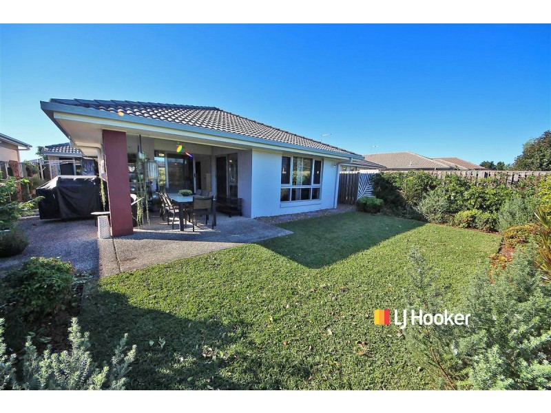 25 Honeyeater Crescent, Dakabin QLD 4503