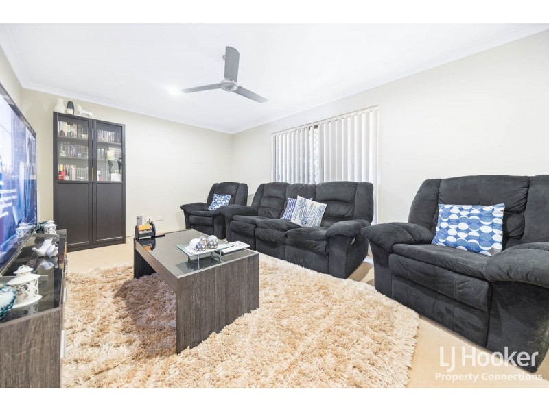19 Honeyeater Crescent, Dakabin QLD 4503