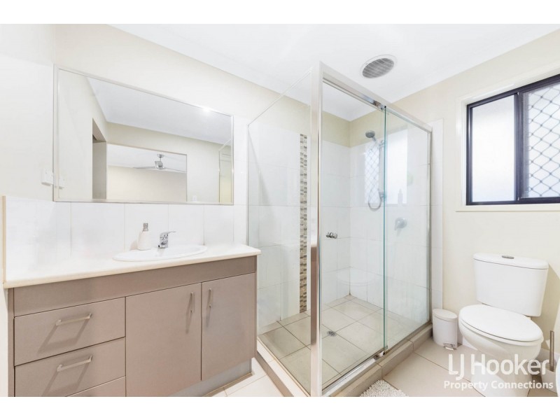 19 Honeyeater Crescent, Dakabin QLD 4503