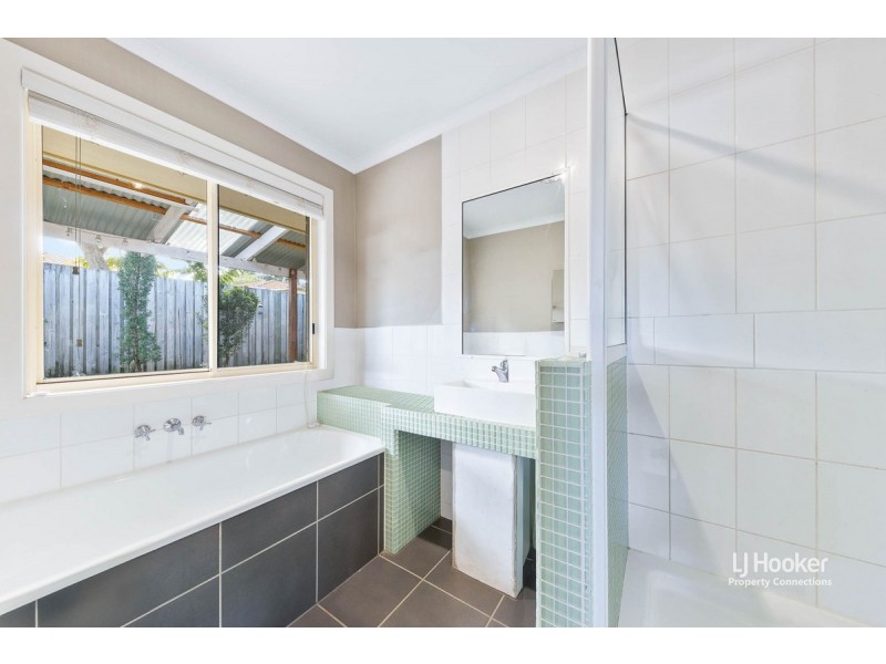 6 Theten Court, Kallangur QLD 4503