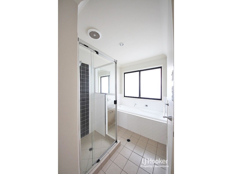 2 Leafwing Street, Kallangur QLD 4503