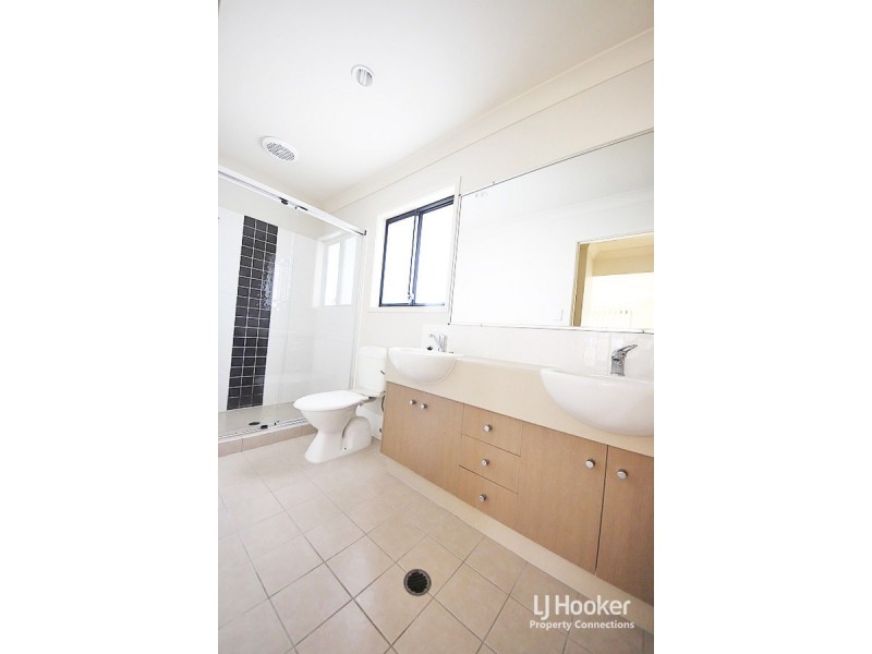 2 Leafwing Street, Kallangur QLD 4503