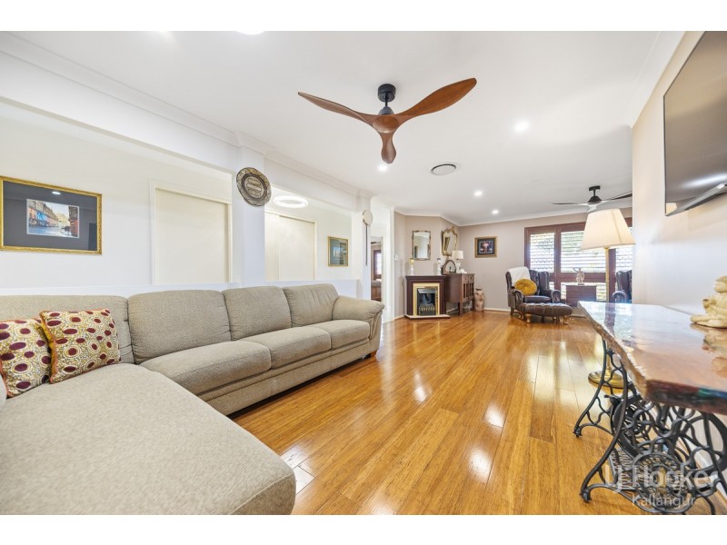 2 Diane Parade, Kallangur QLD 4503