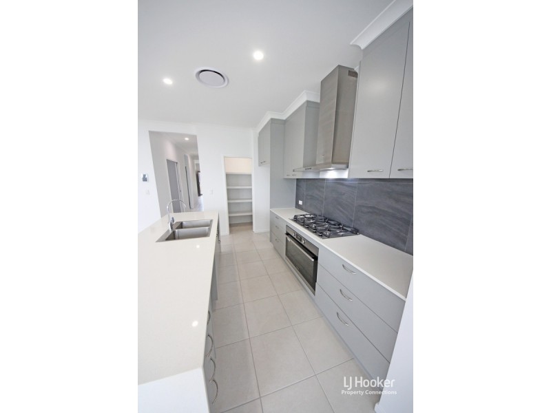 9 Majestic Avenue, Griffin QLD 4503