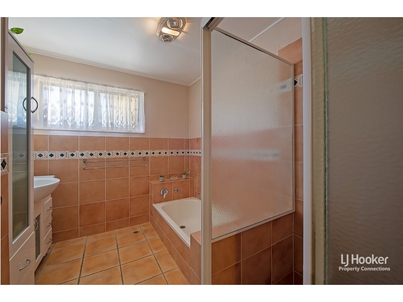 18 Campbell Street, Kallangur QLD 4503