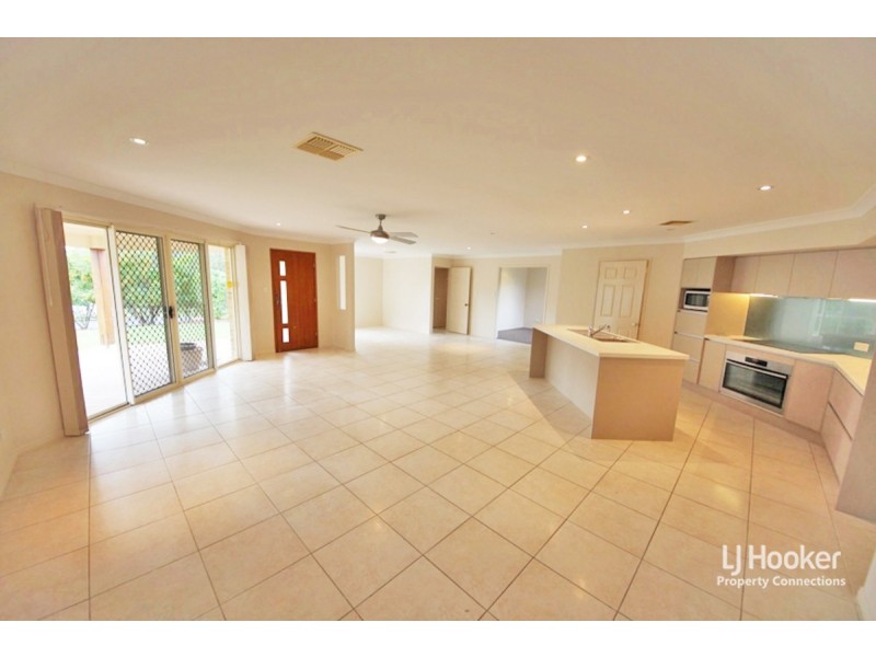 25 Greenlinks Crescent, Narangba QLD 4504