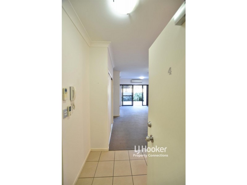 4/37 Playfield Street, Chermside QLD 4032