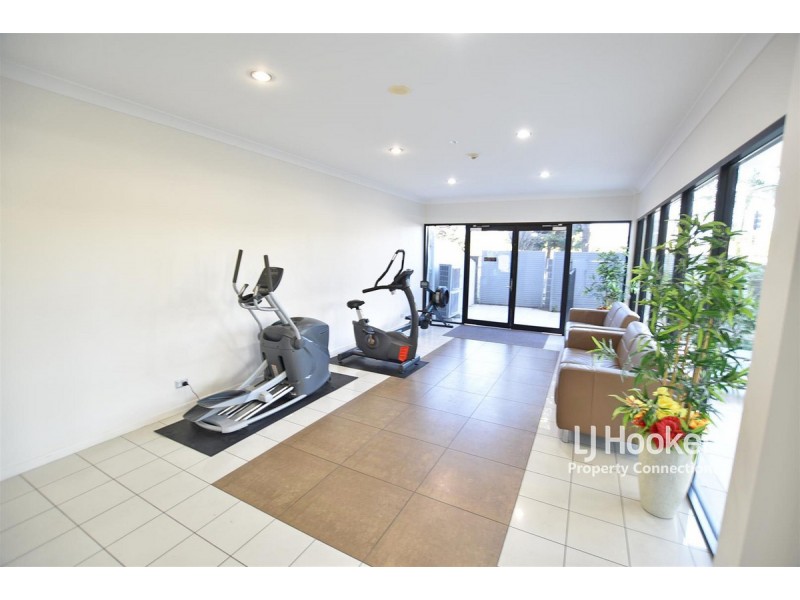 4/37 Playfield Street, Chermside QLD 4032