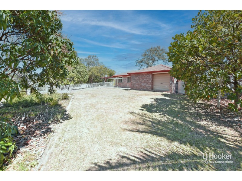 8 Cognac Court, Petrie QLD 4502