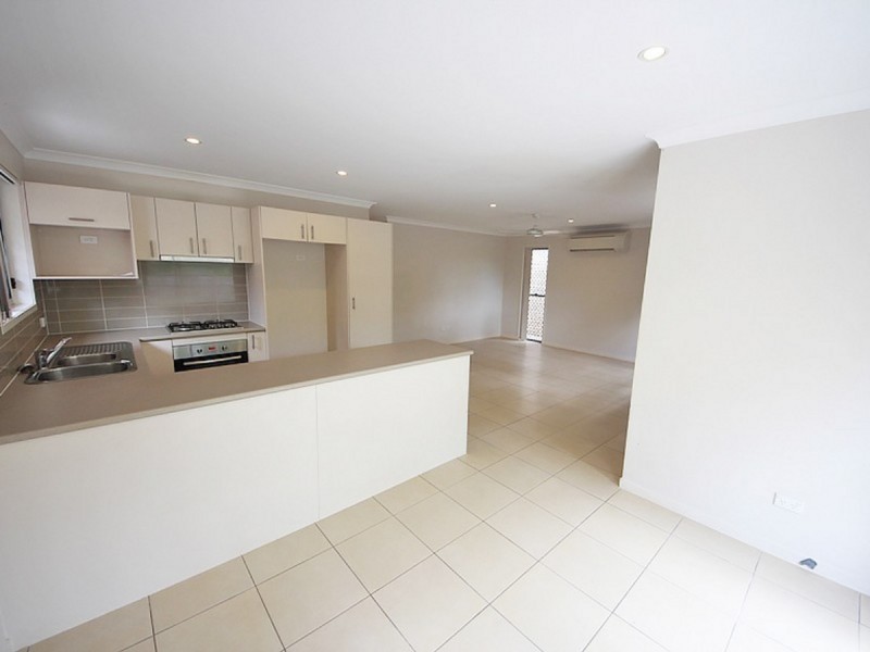 48 Birchgrove Crescent, Kallangur QLD 4503