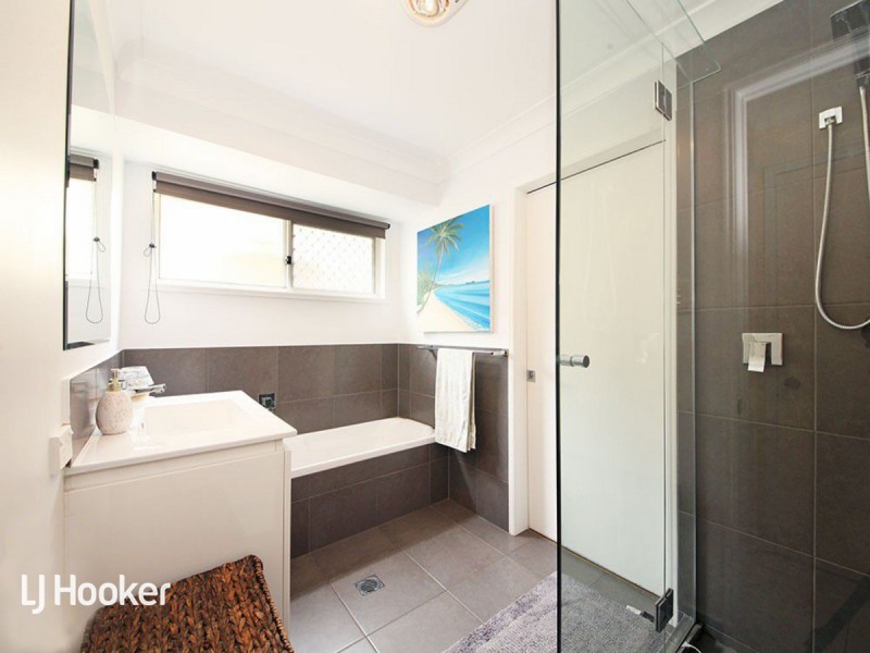 16 Wood Court, Kallangur QLD 4503