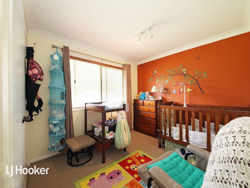 16 Wood Court, Kallangur QLD 4503