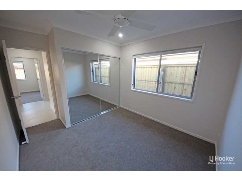 16 Golden Road, Morayfield QLD 4506