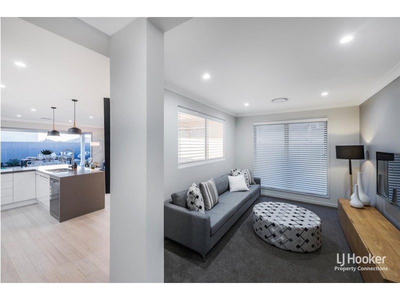 8 Markwell Crescent, Mango Hill QLD 4509