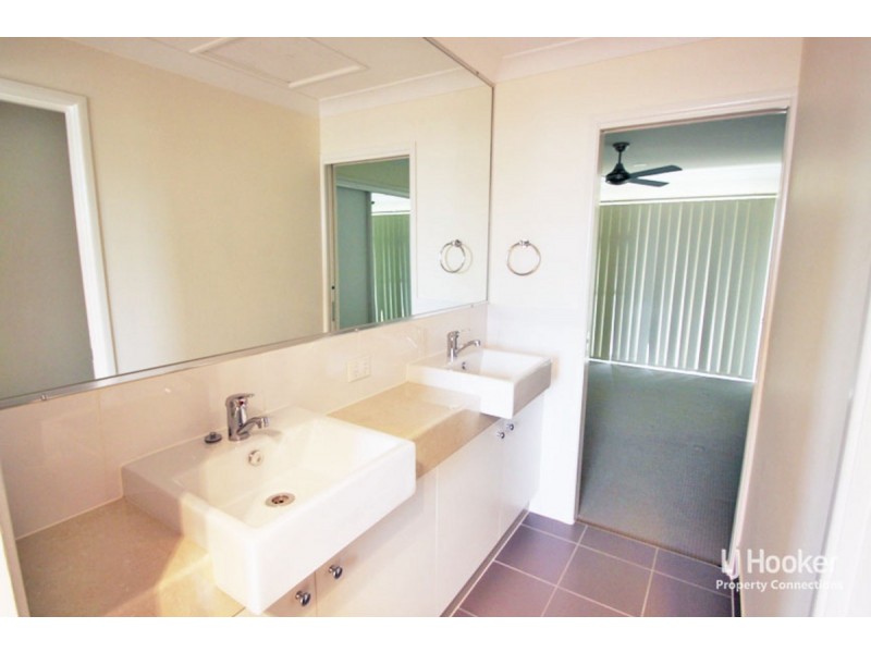 7/3 Swordgrass Court, Kallangur QLD 4503