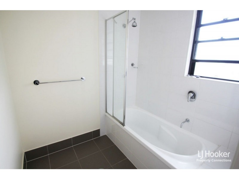 7/3 Swordgrass Court, Kallangur QLD 4503