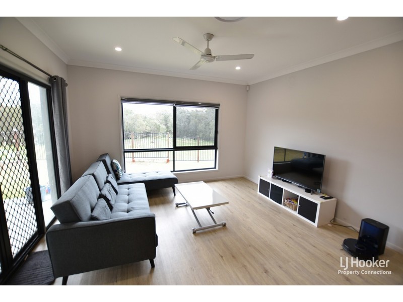 68 Shoreview Boulevard, Griffin QLD 4503