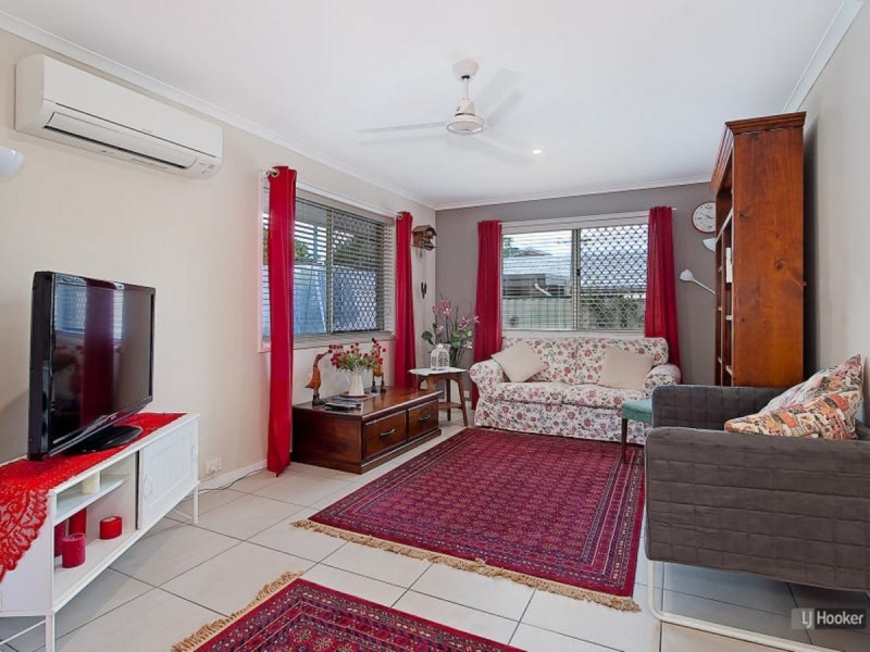 1305 Anzac Avenue, Kallangur QLD 4503