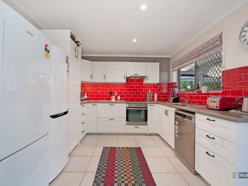 1305 Anzac Avenue, Kallangur QLD 4503