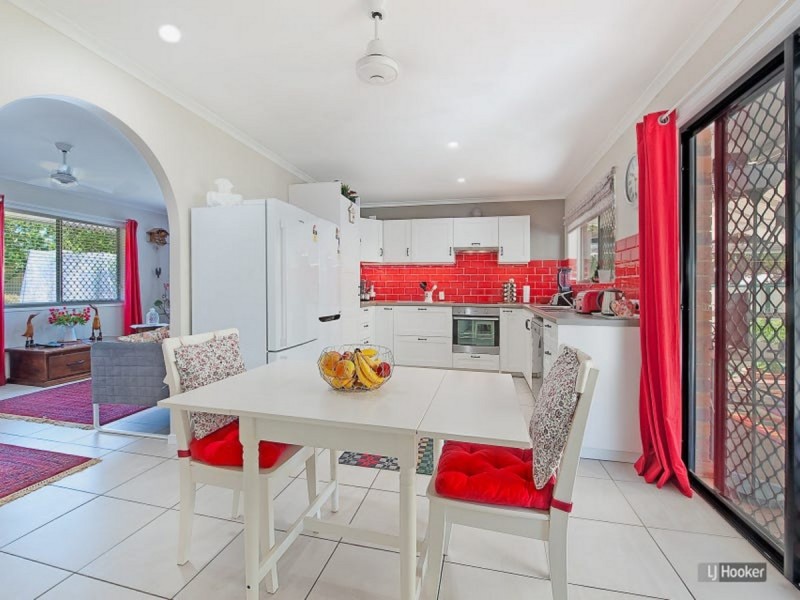 1305 Anzac Avenue, Kallangur QLD 4503