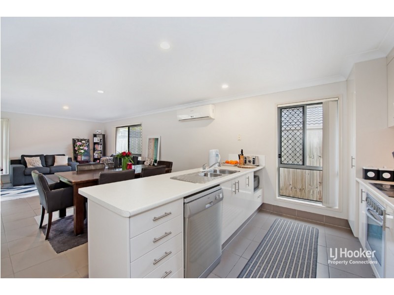 10 Suntrust Street, North Lakes QLD 4509