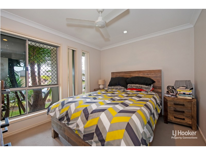 10 Suntrust Street, North Lakes QLD 4509