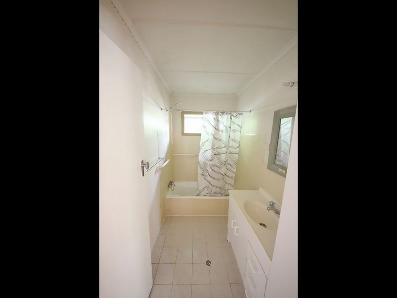 36 Sheehan Street, Kallangur QLD 4503