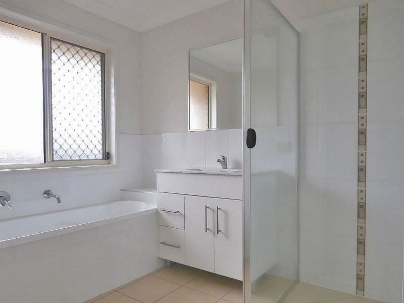18 Kingfisher Street, Dakabin QLD 4503