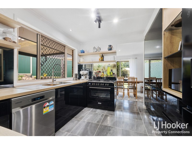 3 Monduran Court, Petrie QLD 4502