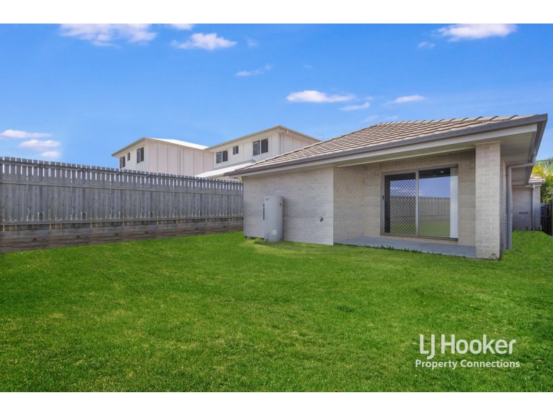 16 Leigh Crescent, Dakabin QLD 4503