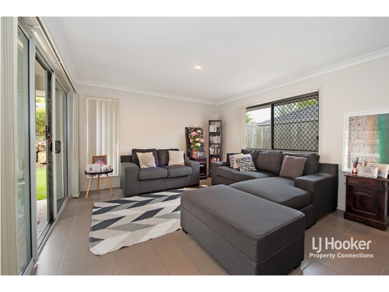 8 Suntrust Street, North Lakes QLD 4509
