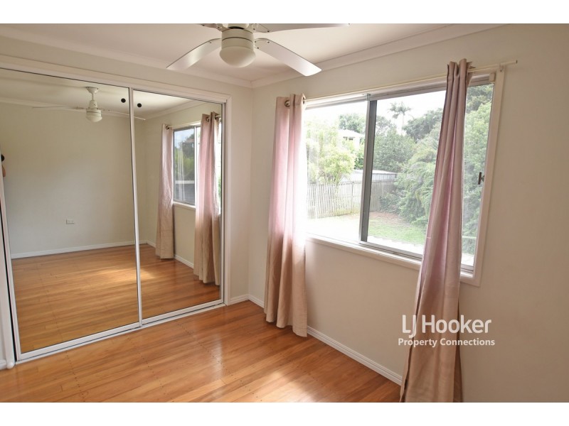 4 Loowa Street, Kallangur QLD 4503