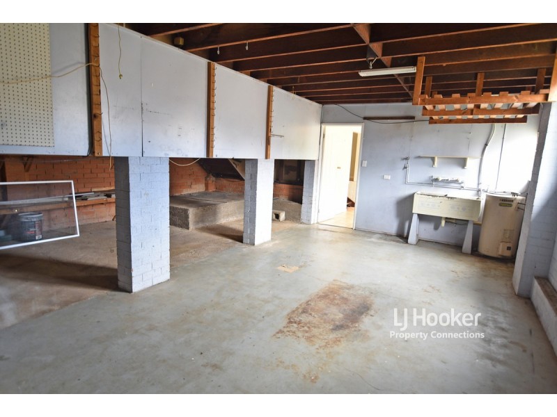 4 Loowa Street, Kallangur QLD 4503